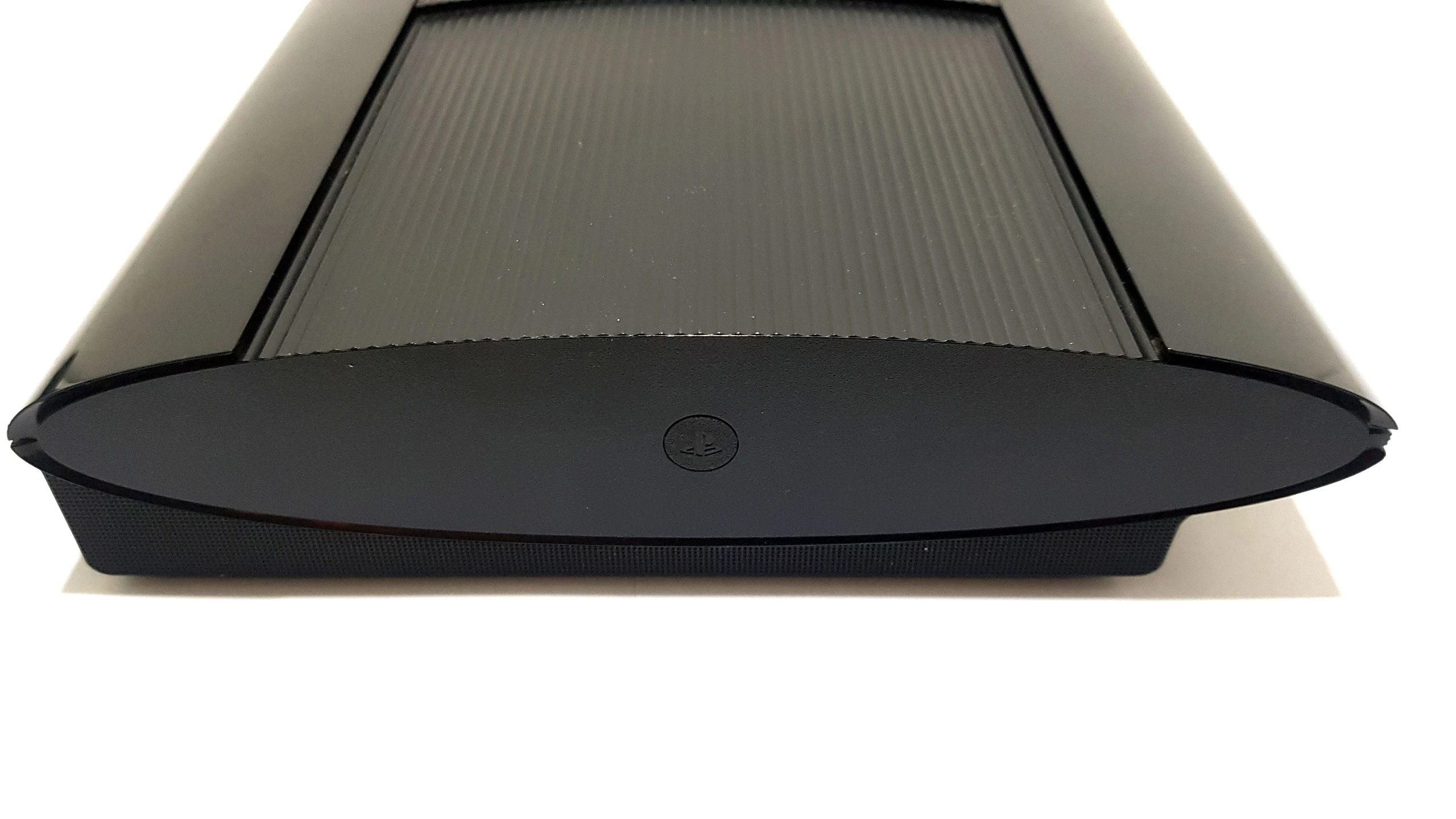 konsola-sony-ps3-super-slim-cech-4304c-500gb-2-pady-stan-bdb-dolaczone-gry-assassins-creed-2