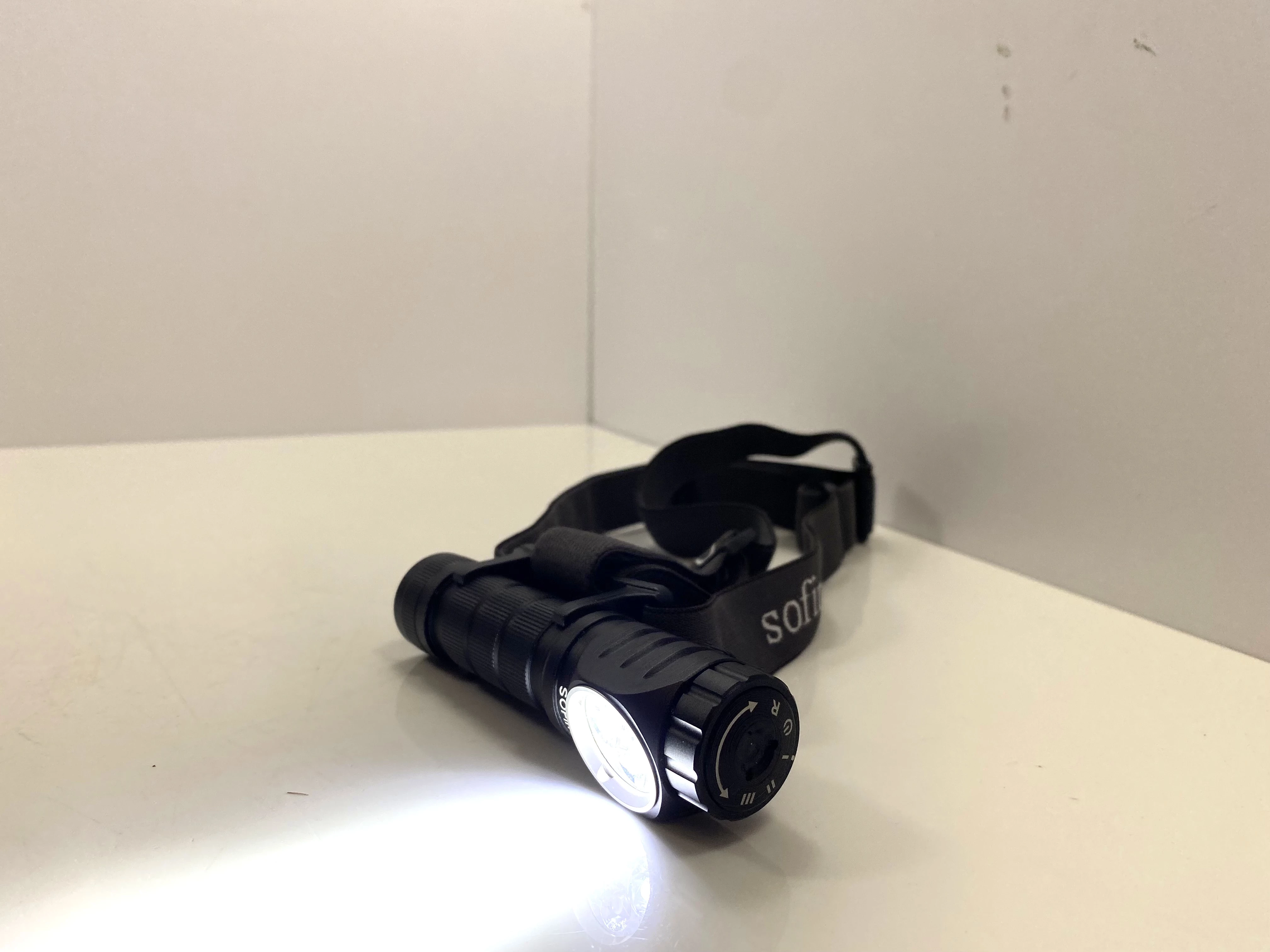 sofirn-hs43-latarka-led-sofirn-aku-21700-3200lm-5000mah-czolowka-whitered-ean-gtin-5906551660036