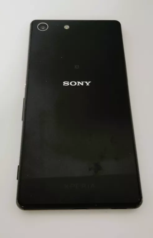 telefon-sony-xperia-e5603-316gb-ean-gtin-5413729229211