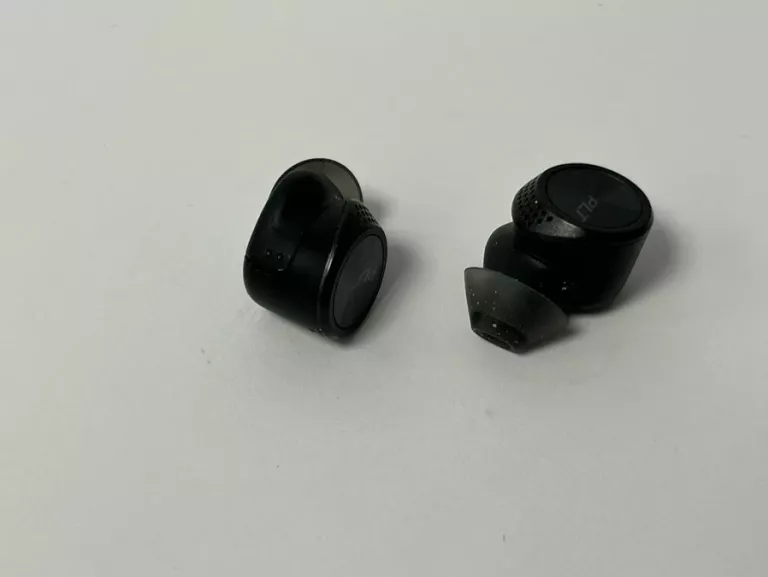 sluchawki-plantronics-backbeat-pro-5100-model-250439-1919956