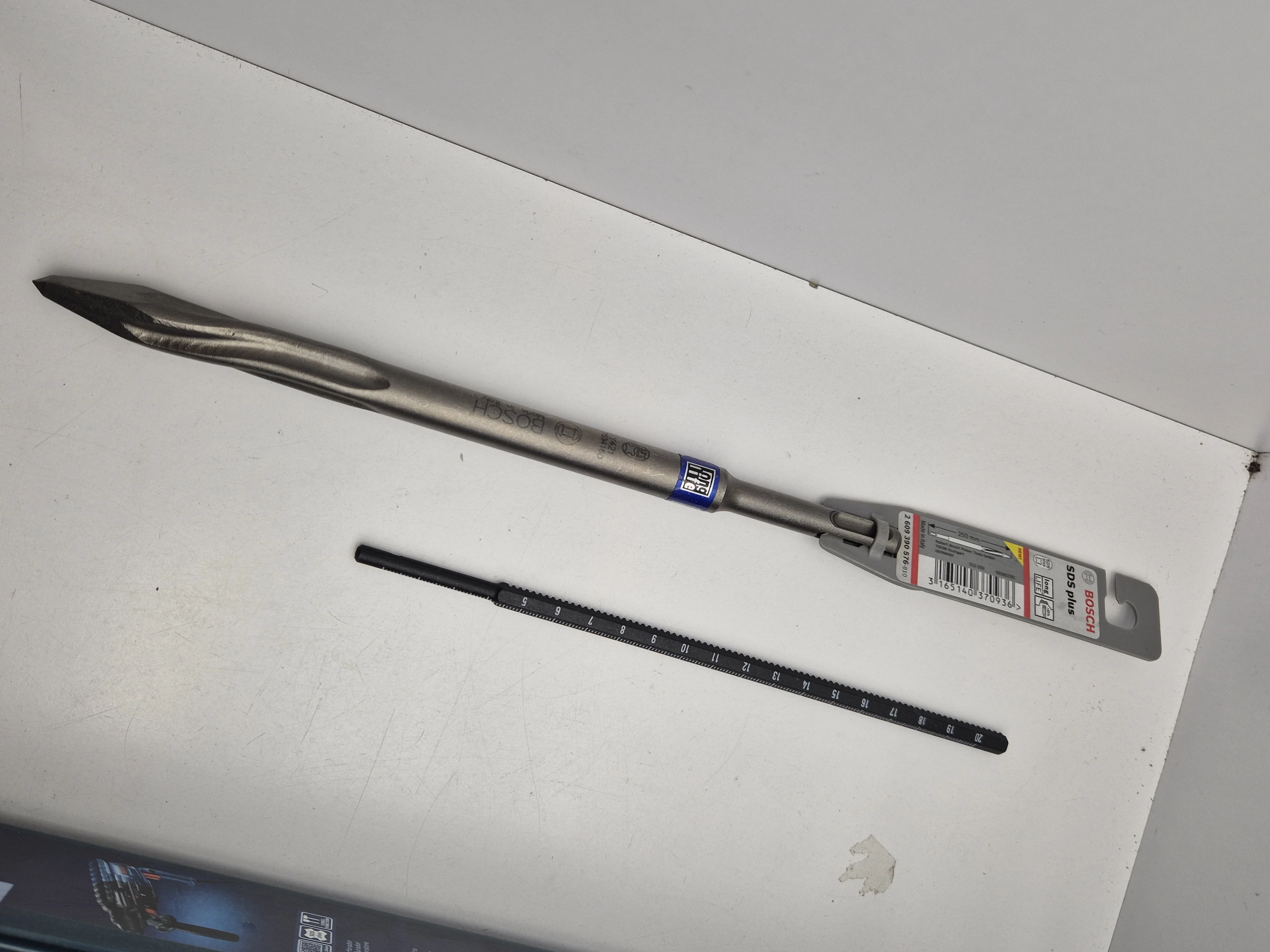 mlotowiertarka-wiertarka-udarowa-27j-790w-sds-plus-gbh-240-bosch-kod-producenta-gbh-240-0-611-272-100-0611272100