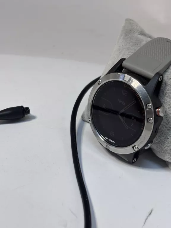 smartwatch-garmin-fenix-5-model-249460-1222891