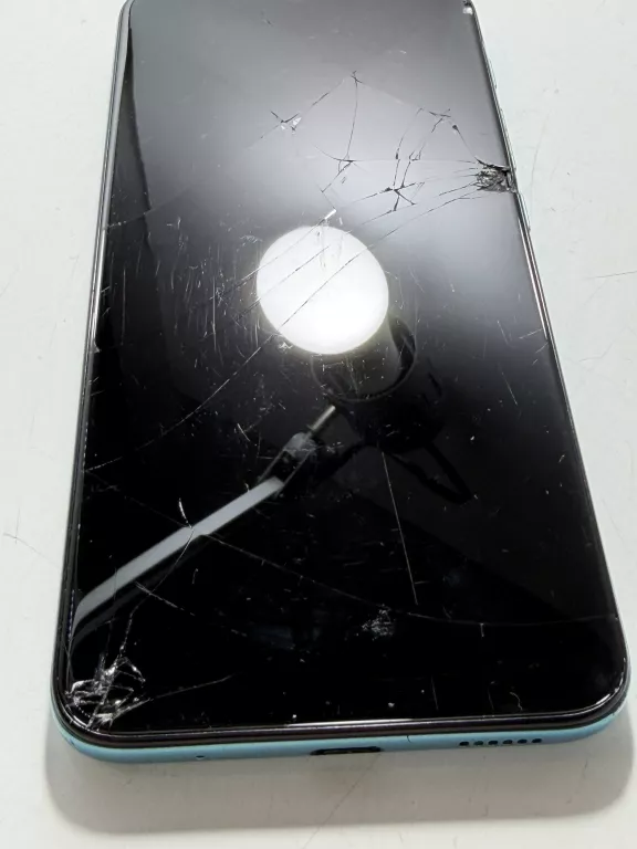 telefon-motorola-moto-e20-232gb-opis-przekatna-ekranu-65