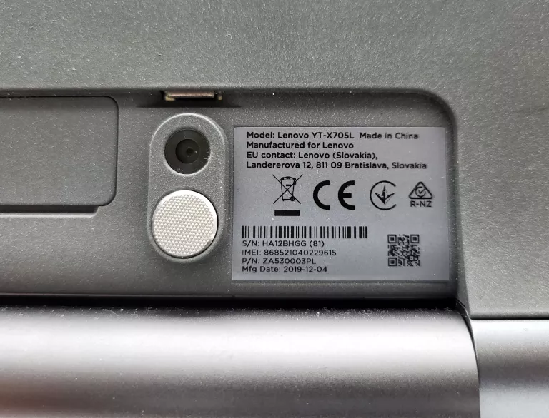 tablet-lenovo-yt-x705l-pudelko-system-operacyjny-16332-1