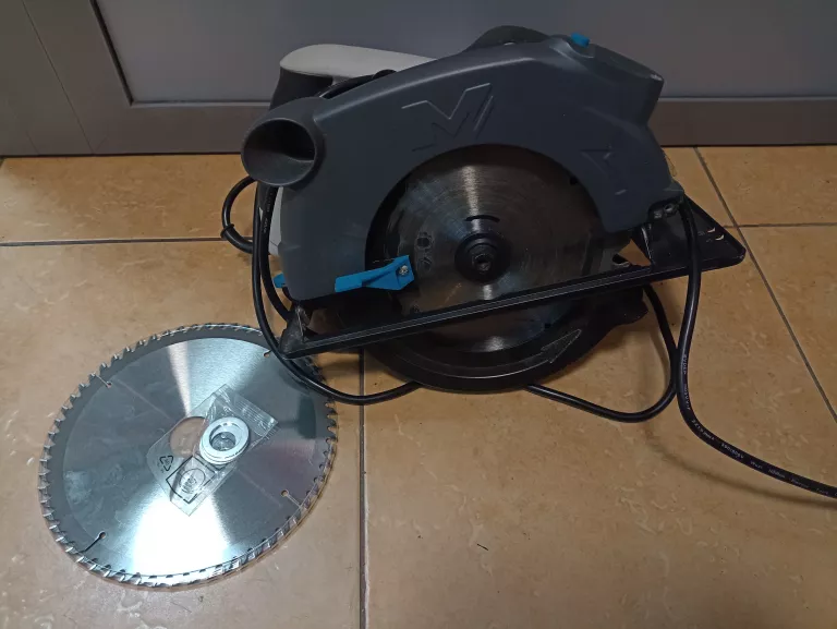 pila-tarczowa-macallister-1500w-pilarka-mscs1500-ean-gtin-3663602795735