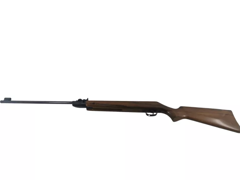 wiatrowka-diana-26-swietojanska-82-gdynia-harbor