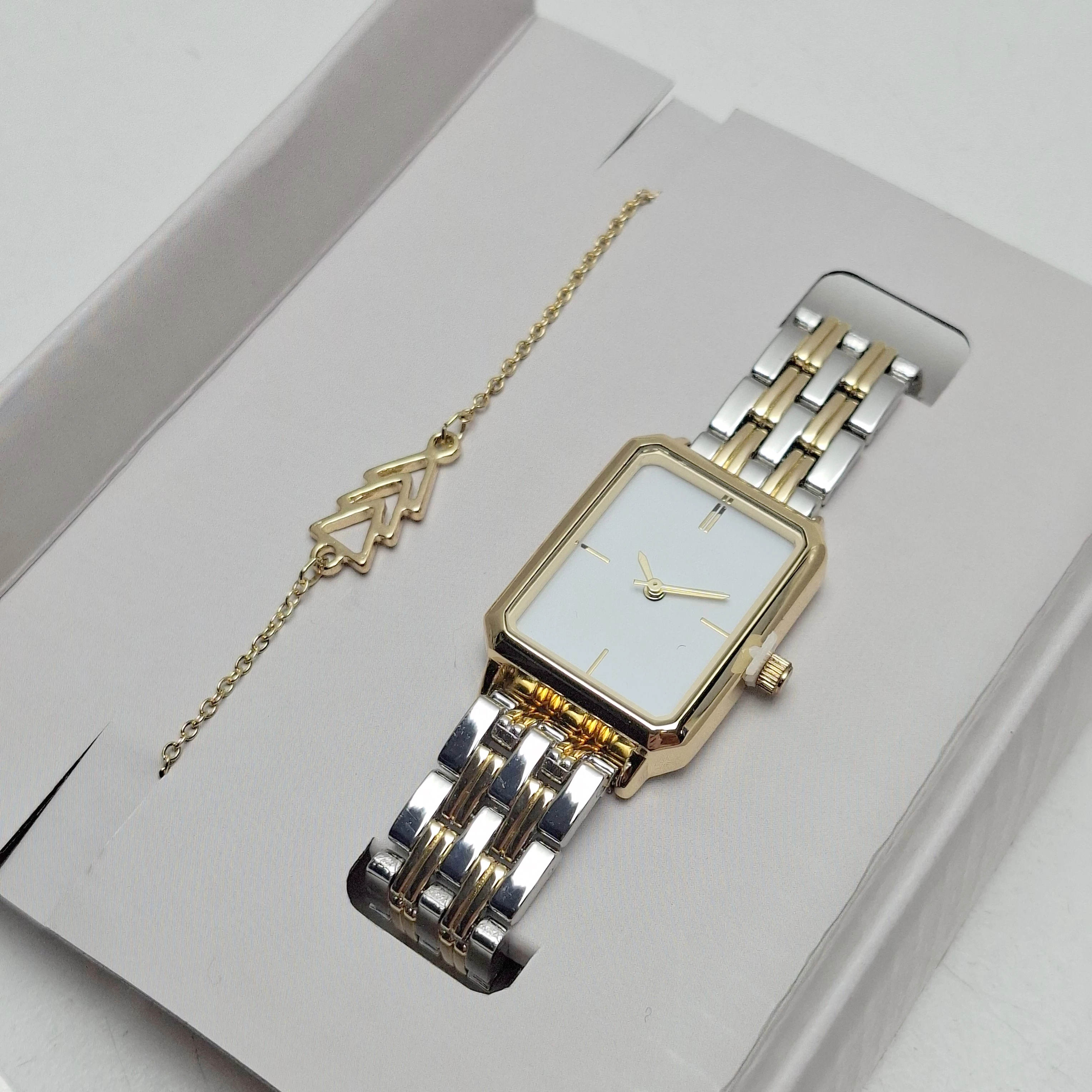 zegarek-damski-z-bransoletka-oyonda-rodzaj-129220-1