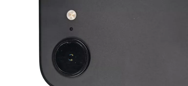 telefon-iphone-16e-128gb-kond-100-system-operacyjny-4388-7