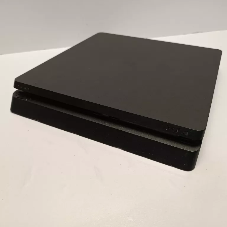 konsola-ps4-cuh-2016b-niesprawny-naped-gry-w-zestawie-205998-225570