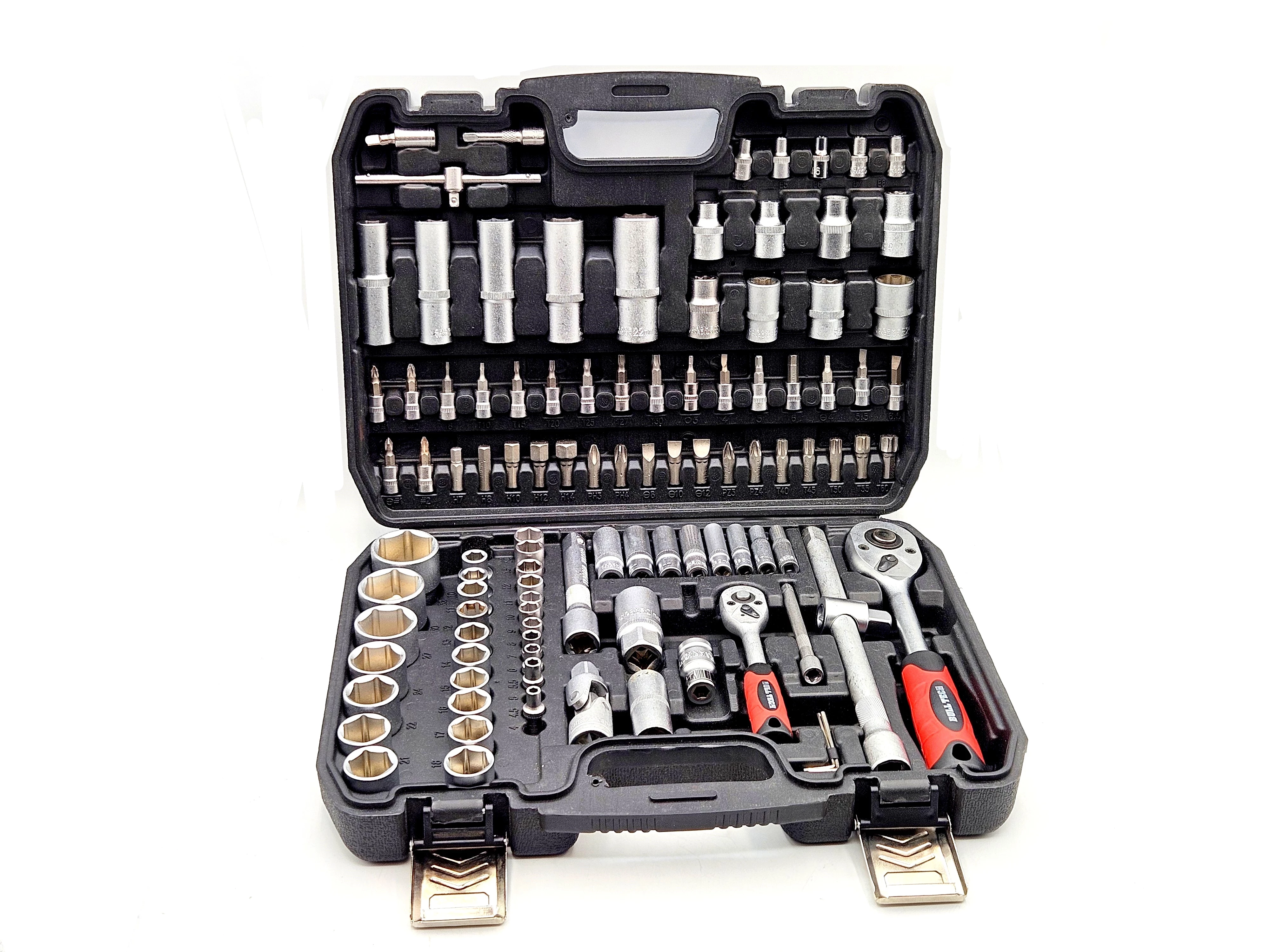 zestaw-kluczy-nasadowych-bull-tech-108-elementow-walizka-3-maja-48-poznan-ska-x