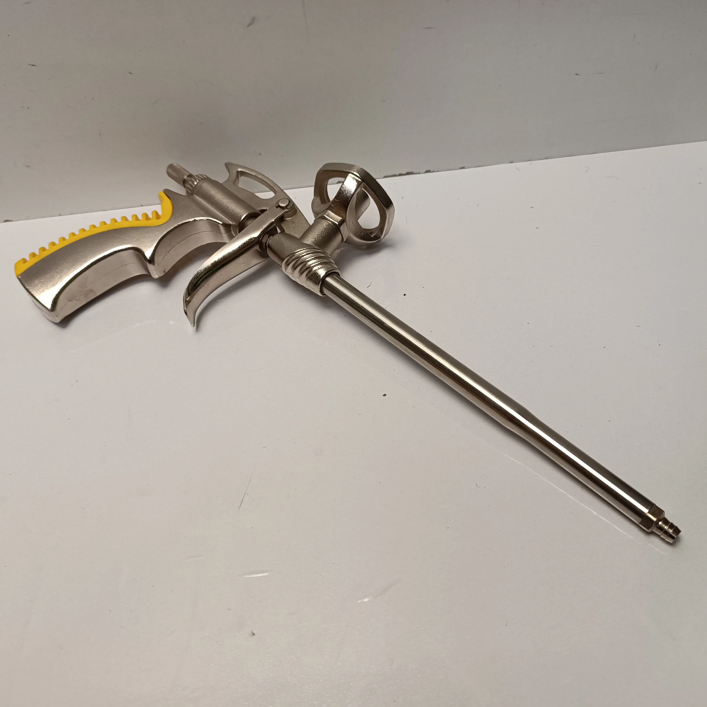 pistolet-do-pianki-diall-osiedle-teatralne-3u15-krakow