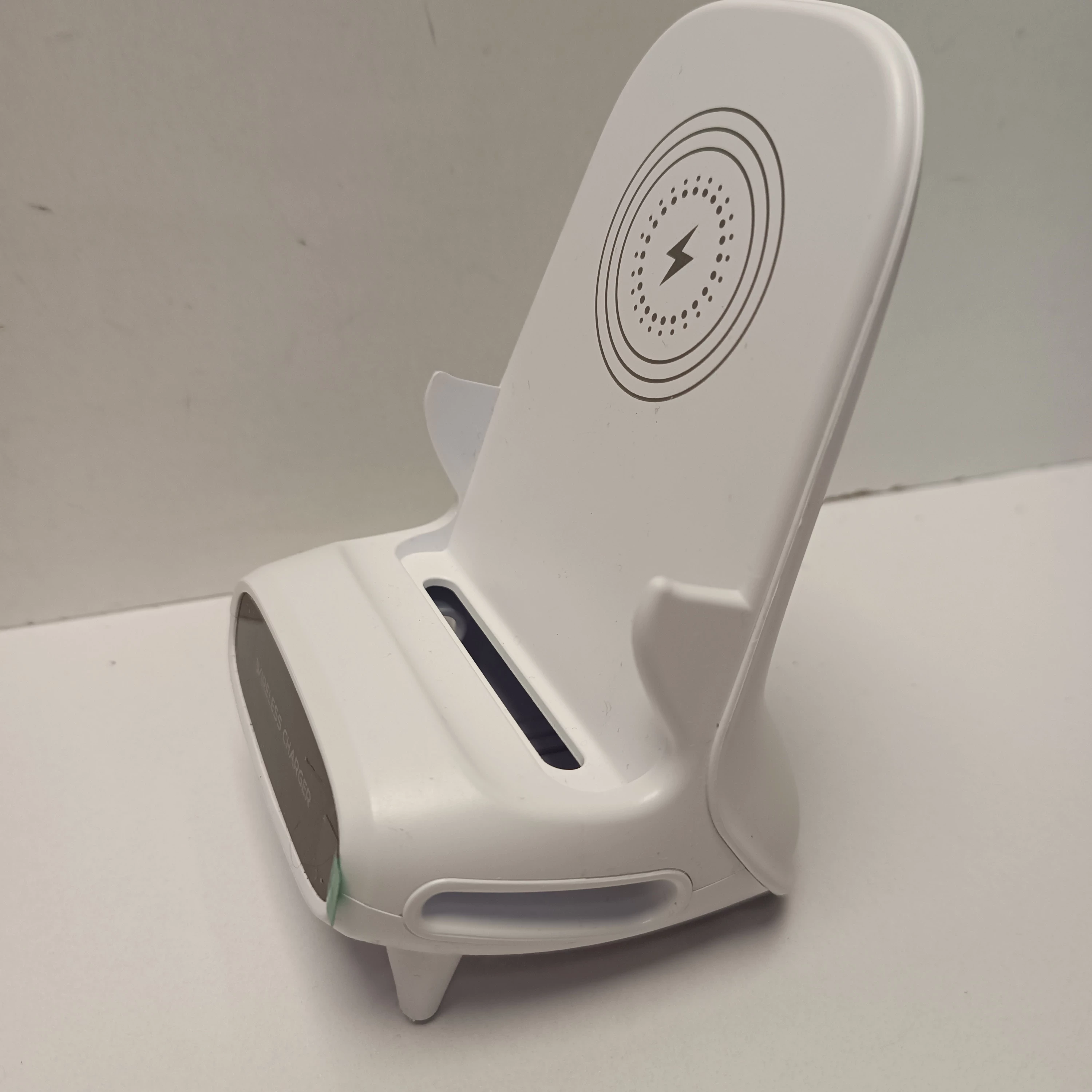 ladowarka-indukcyjna-w-pud-liczba-urzadzen-ladowanych-jednoczesnie-1