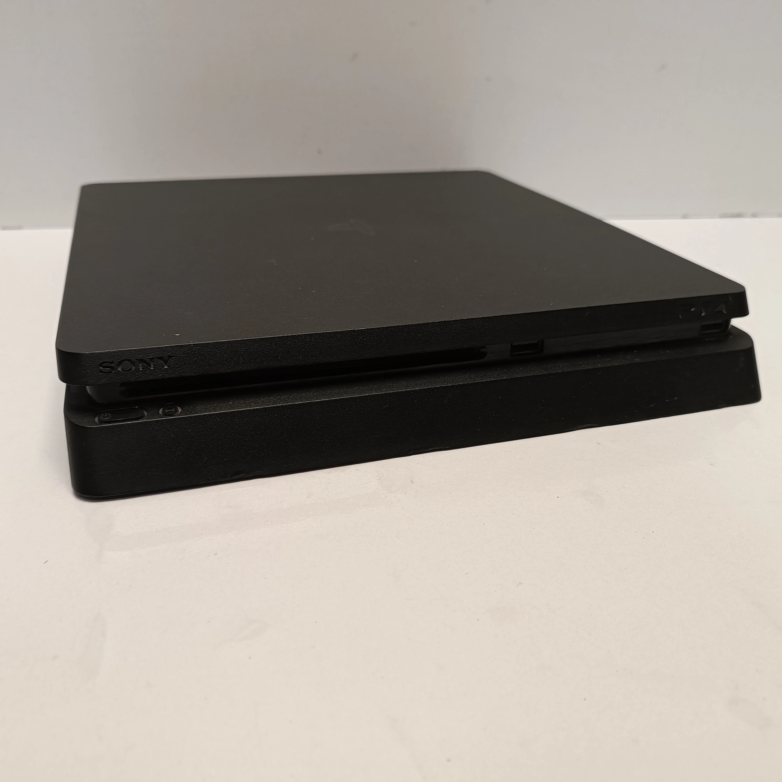 konsola-ps4-cuh-2016b-niesprawny-naped-kolor-249512-1647413