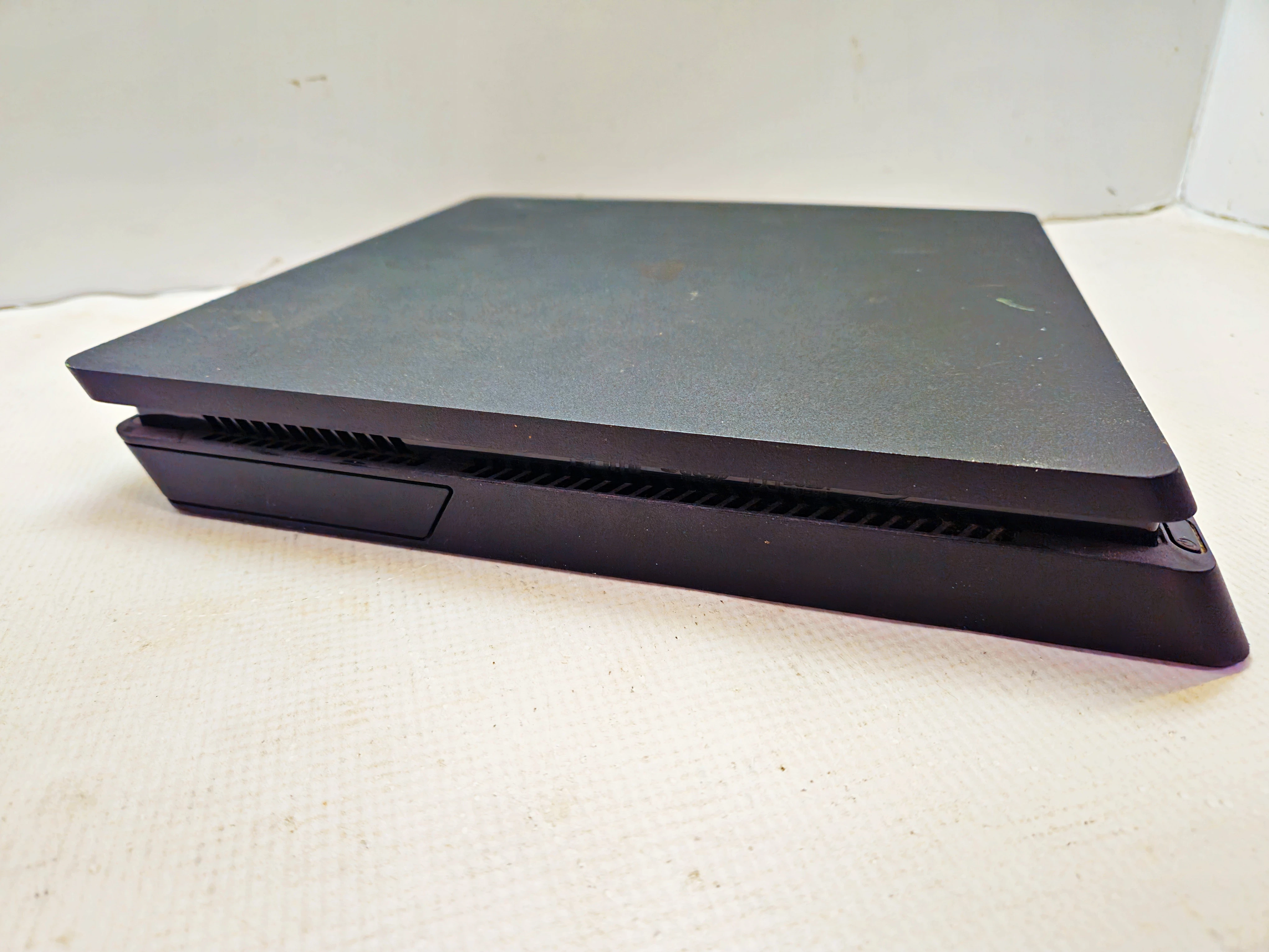 konsola-ps4-slim-500gb-pad-hdmi-zasilacz-gra-fifa-18-liczba-kontrolerow-w-zestawie-205994-225550