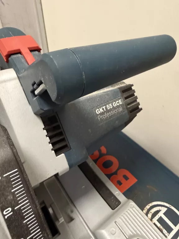 pilarko-zaglebiarka-bosch-professional-gkt-55-gce-3-601-f75-000-srednica-otworu-pily-16500