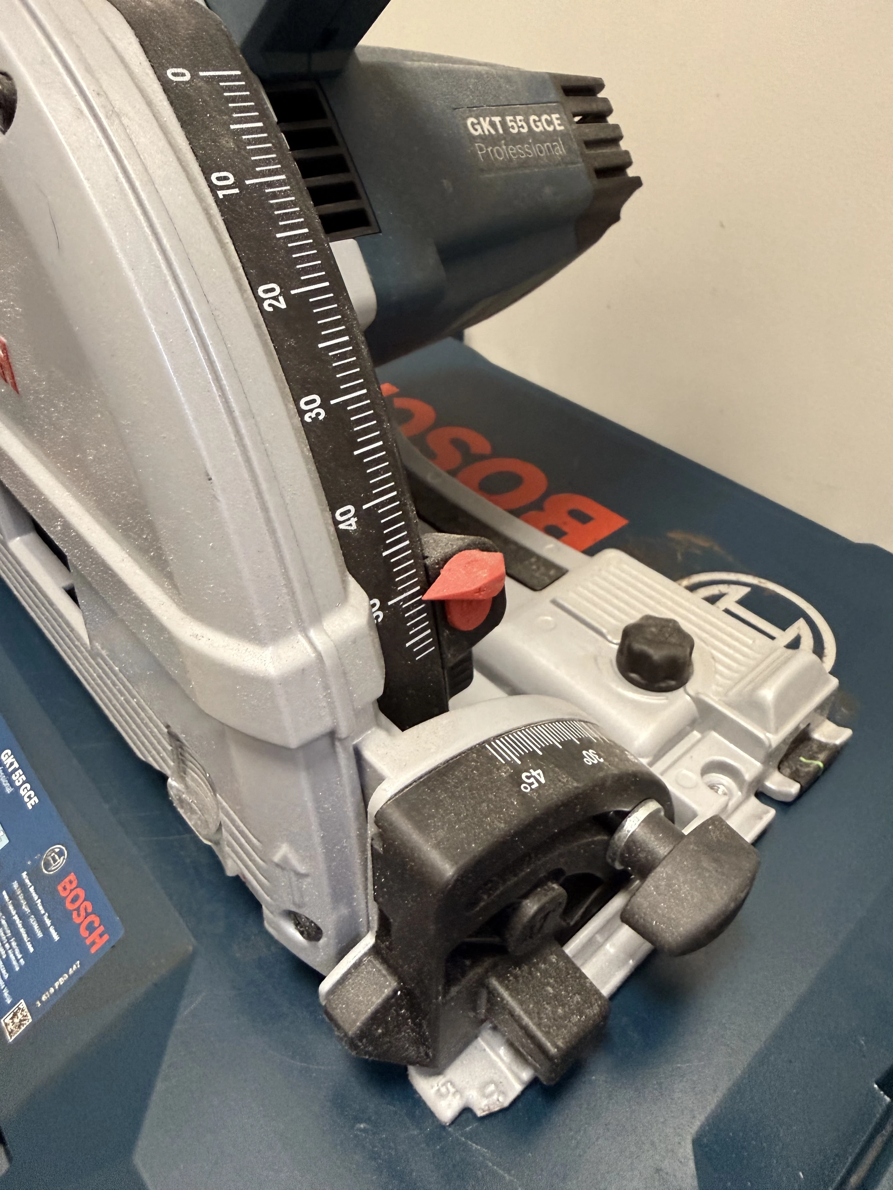 pilarko-zaglebiarka-bosch-professional-gkt-55-gce-3-601-f75-000-marka-248811-950093