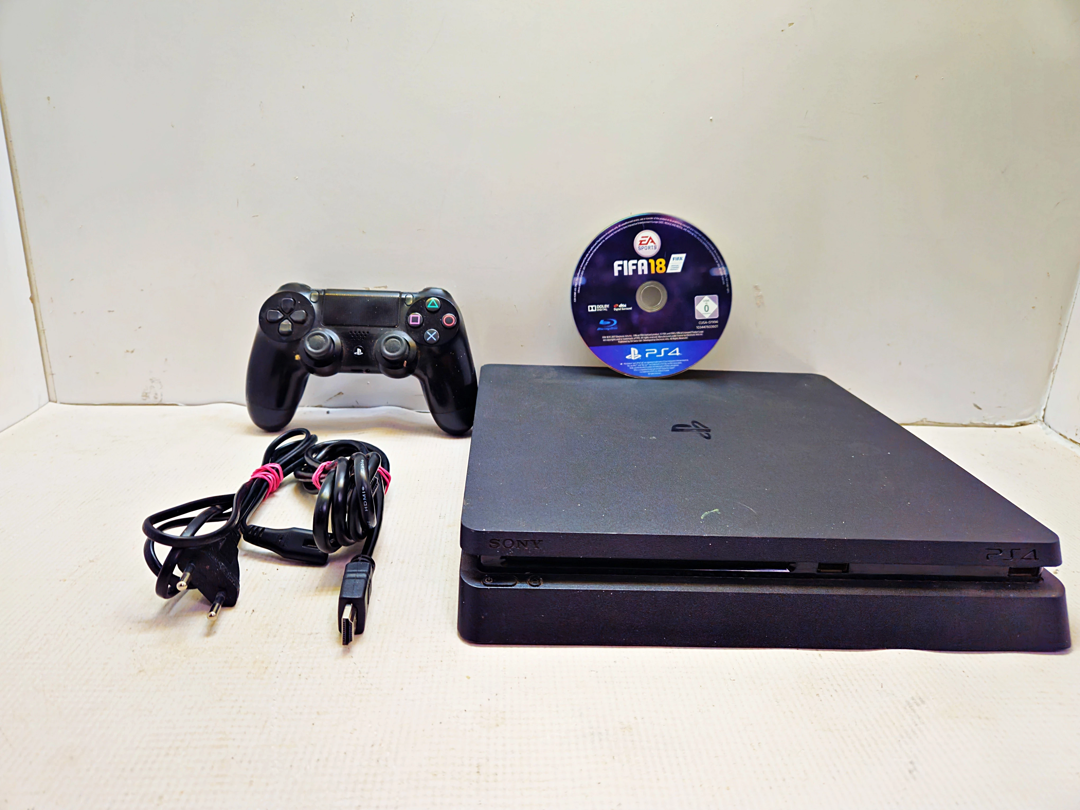 konsola-ps4-slim-500gb-pad-hdmi-zasilacz-gra-fifa-18-zeromskiego-51-mlawa