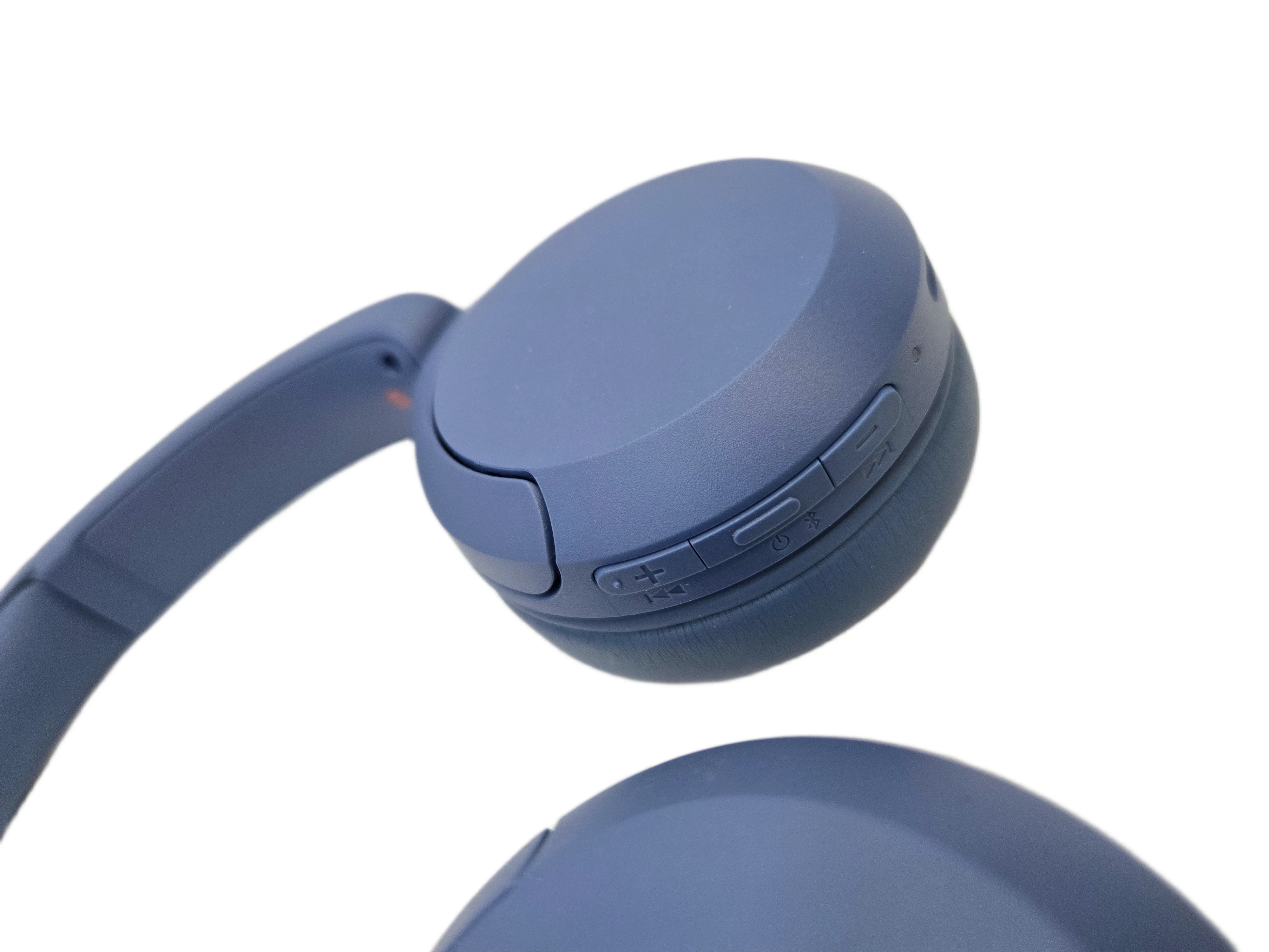 sluchawki-bluetooth-sony-wh-ch520-stan-11323-2