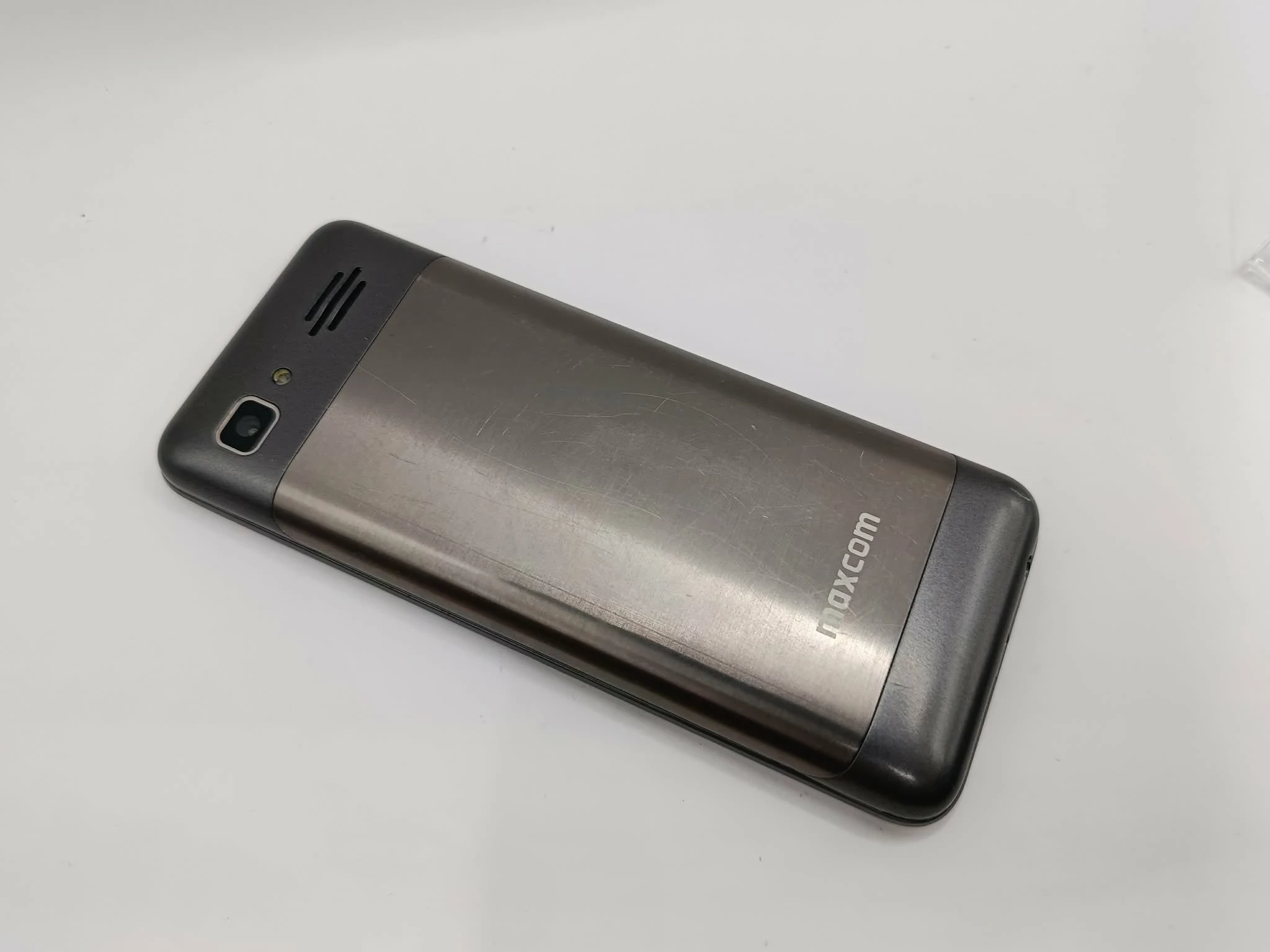 telefon-maxcom-mm244-ean-gtin-5908235978314