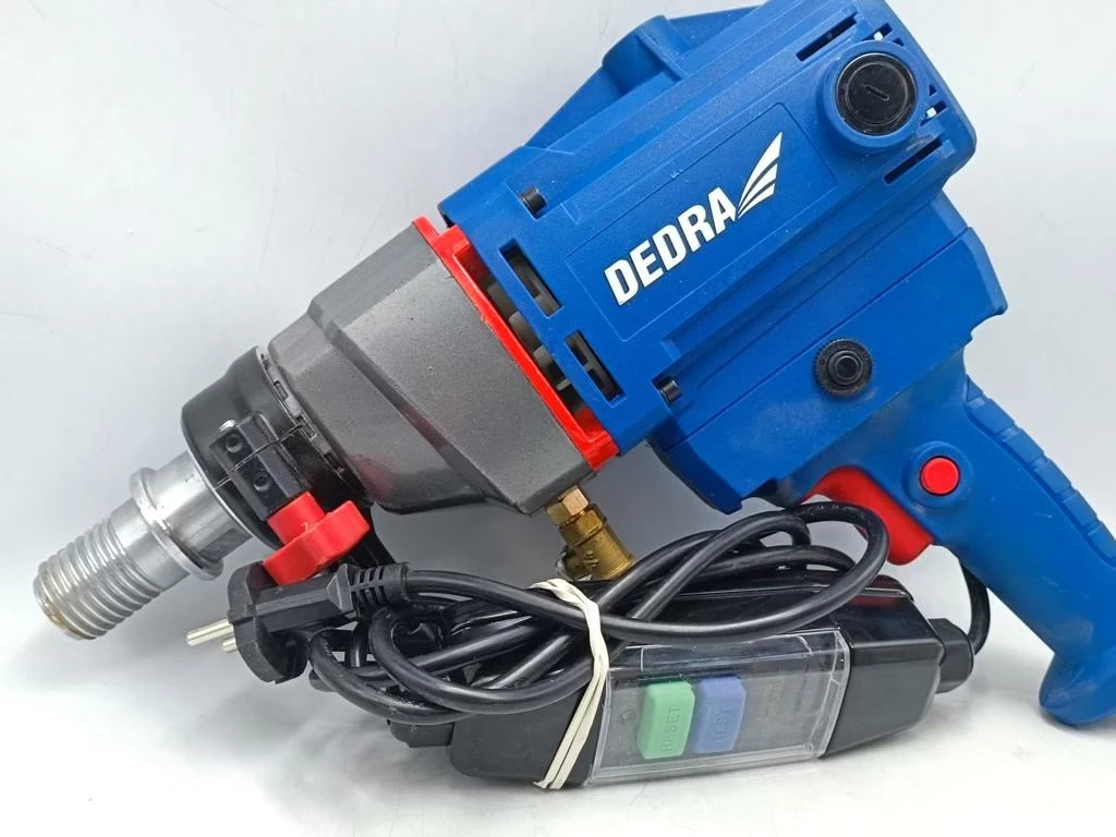 wiertnica-do-betonu-kamienia-dedra-otwornica-1700w-130mm-soft-start-ded761-stan-11323-2