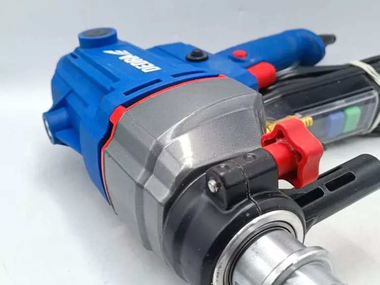 wiertnica-do-betonu-kamienia-dedra-otwornica-1700w-130mm-soft-start-ded761-srednica-wiertla-13000