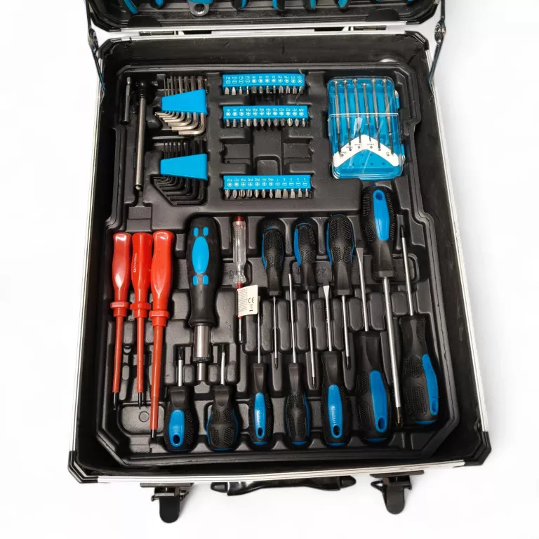 zestaw-narzedzi-1200-elementow-walizka-narzedziowa-okazja-liczba-elementow-w-zestawie-1200