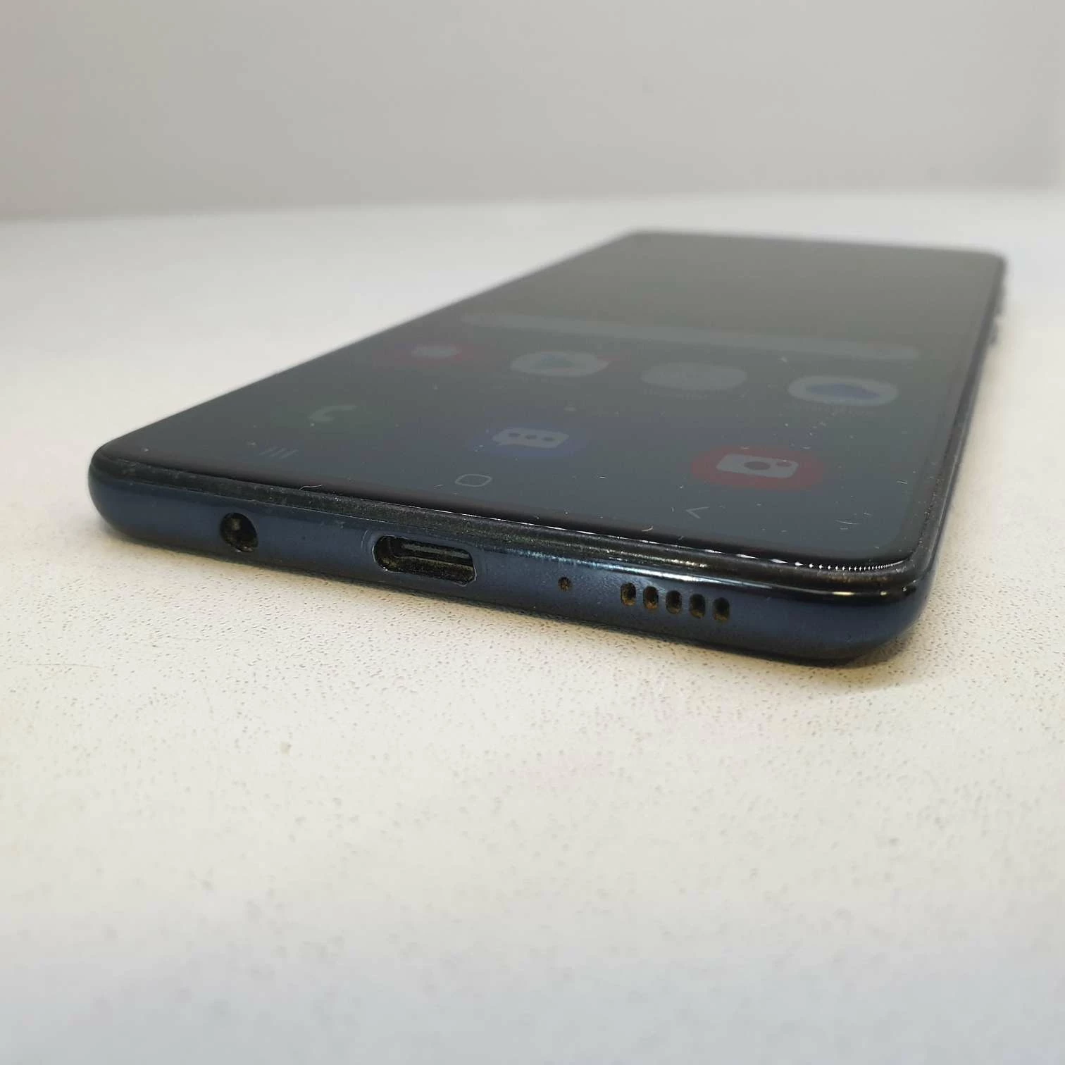 samsung-galaxy-a71-1286-gb-stan-11323-2