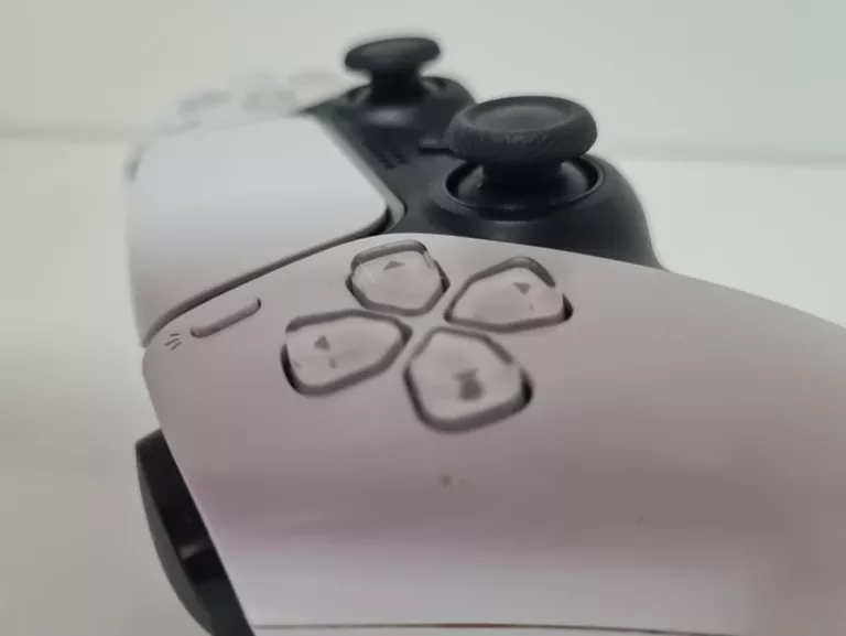 kontroler-bezprzewodowy-sony-dualsense-white-ps5-komunikacja-bezprzewodowa-210670-243458