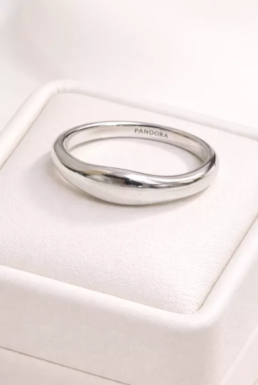 ciekawy-srebrny-pierscionek-proba-925-waga-363-g-rozmiar-18-plac-dabrowskiego-2-zelow-palladium