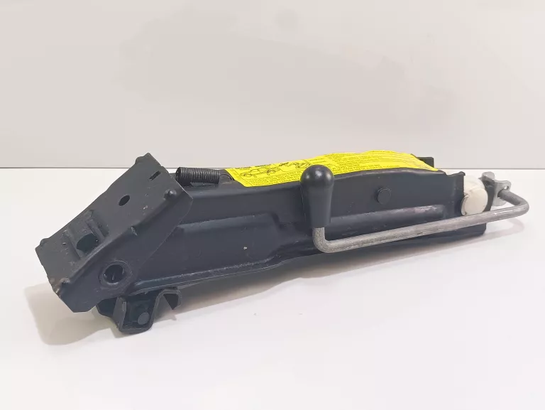 lewarek-samochodowy-czarny-stan-11323-2