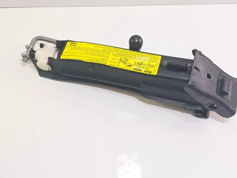 lewarek-samochodowy-czarny-ean-gtin-8711293071685