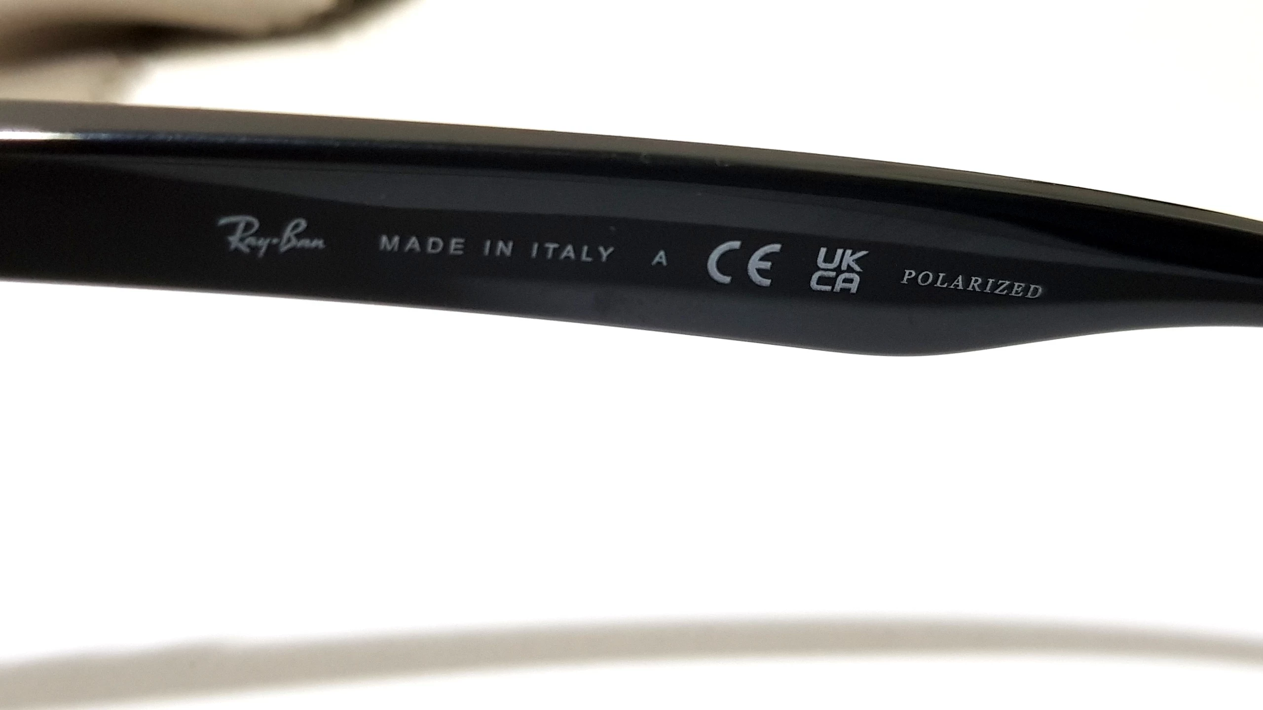 okulary-przeciwsloneczne-rayban-stan-bardzo-dobry-polaryzacja-kod-producenta-ako