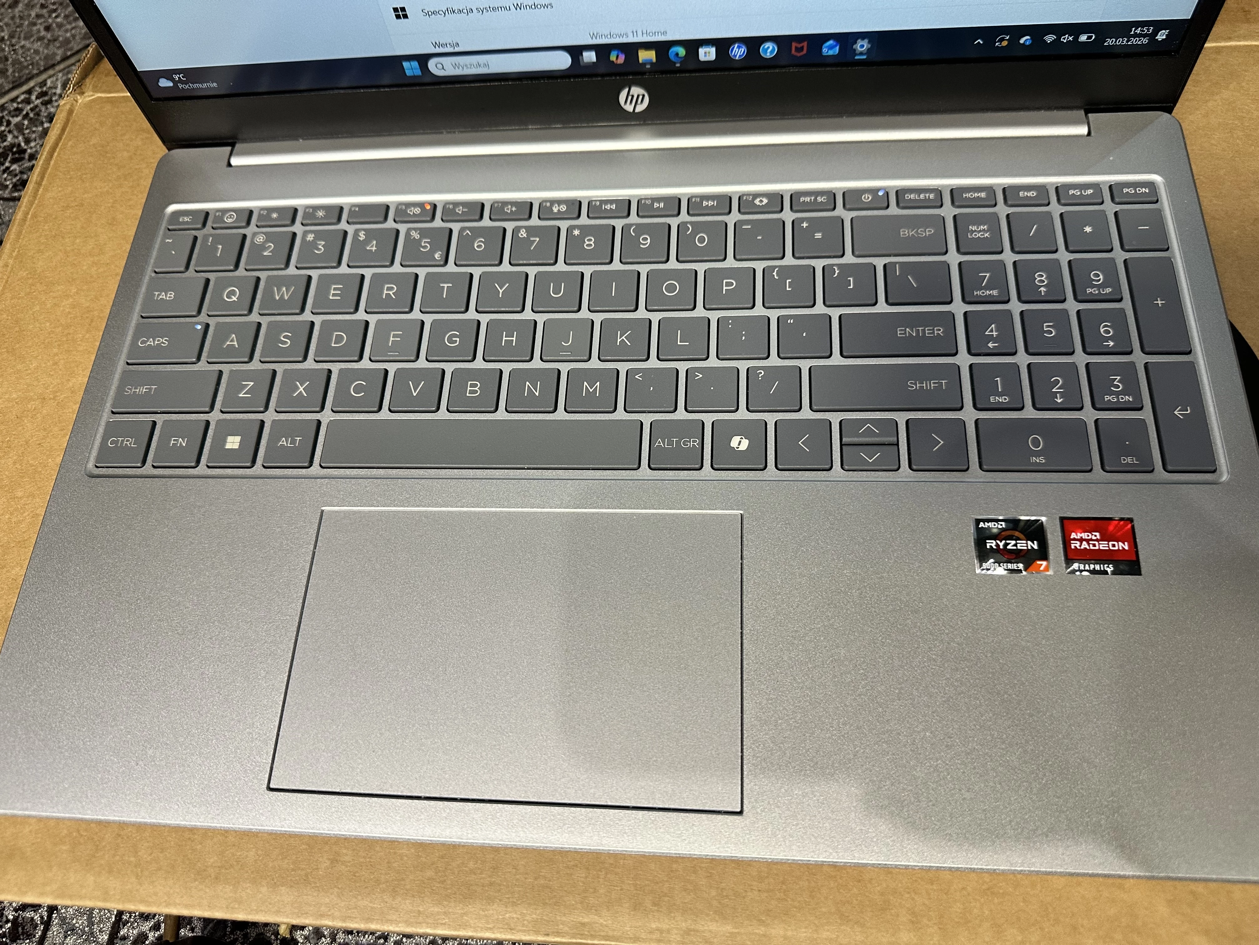 laptop-hp-15-fc0061nw-przekatna-ekranu-1560