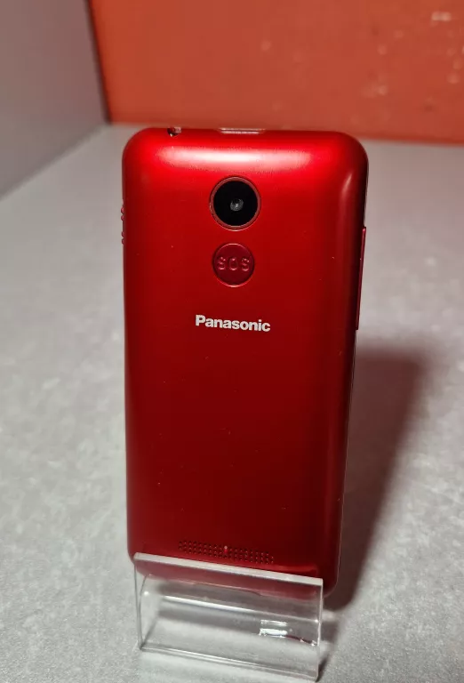telefon-panasonic-kx-tu155-ze-stacja-ladujaca-przekatna-ekranu-240