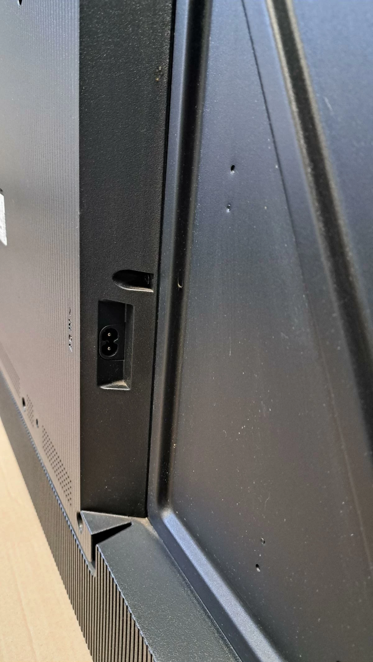 telewizor-tcl-50c725-qled-typ-telewizora-211486-299489