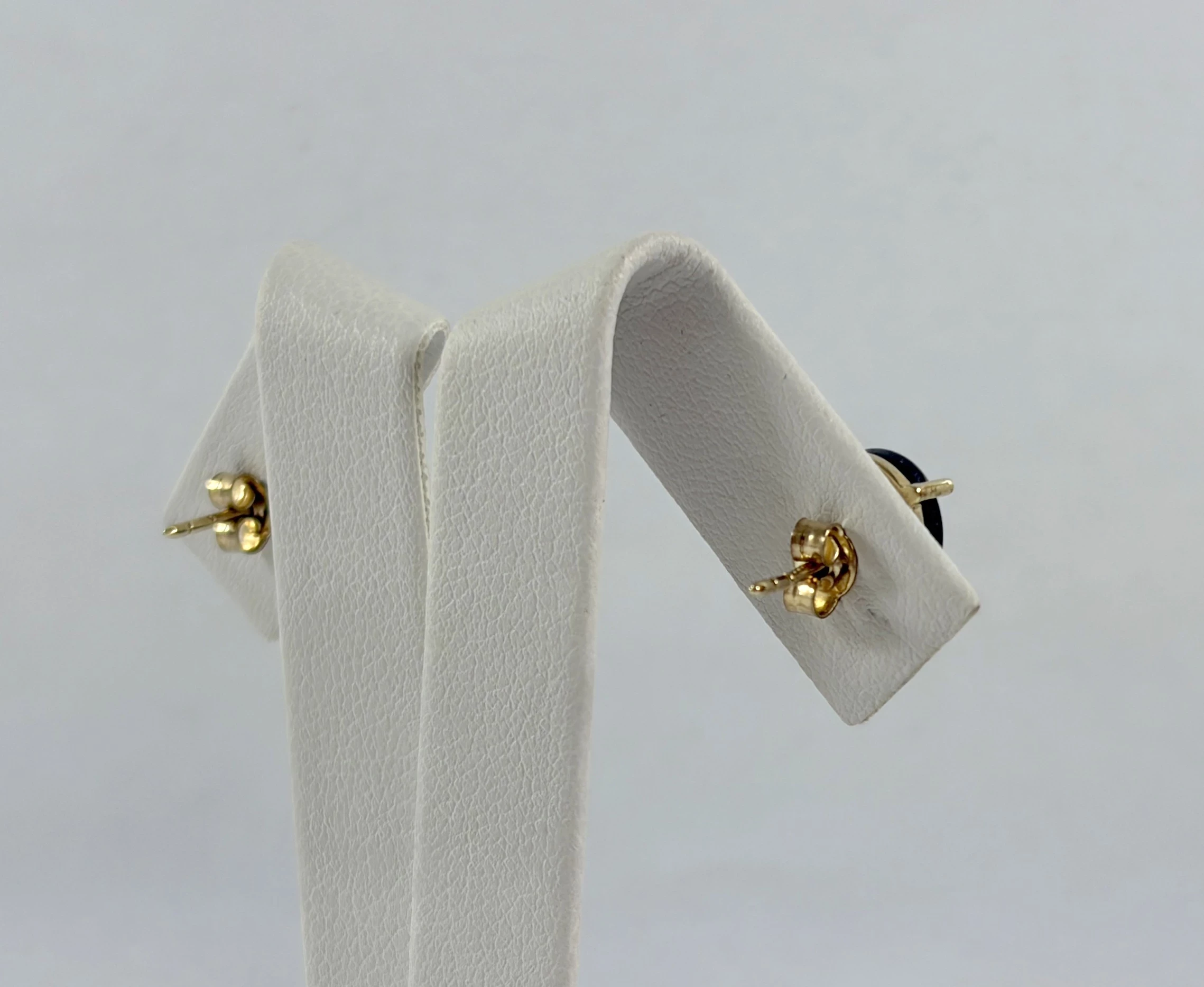 zlote-kolczyki-z-czarnymi-kamieniami-na-sztyfcie-333-241g-rodzaj-zapiecia-2207-4