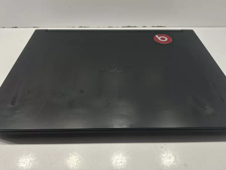 laptop-acer-nitro-5-n20c1-przekatna-ekranu-1560