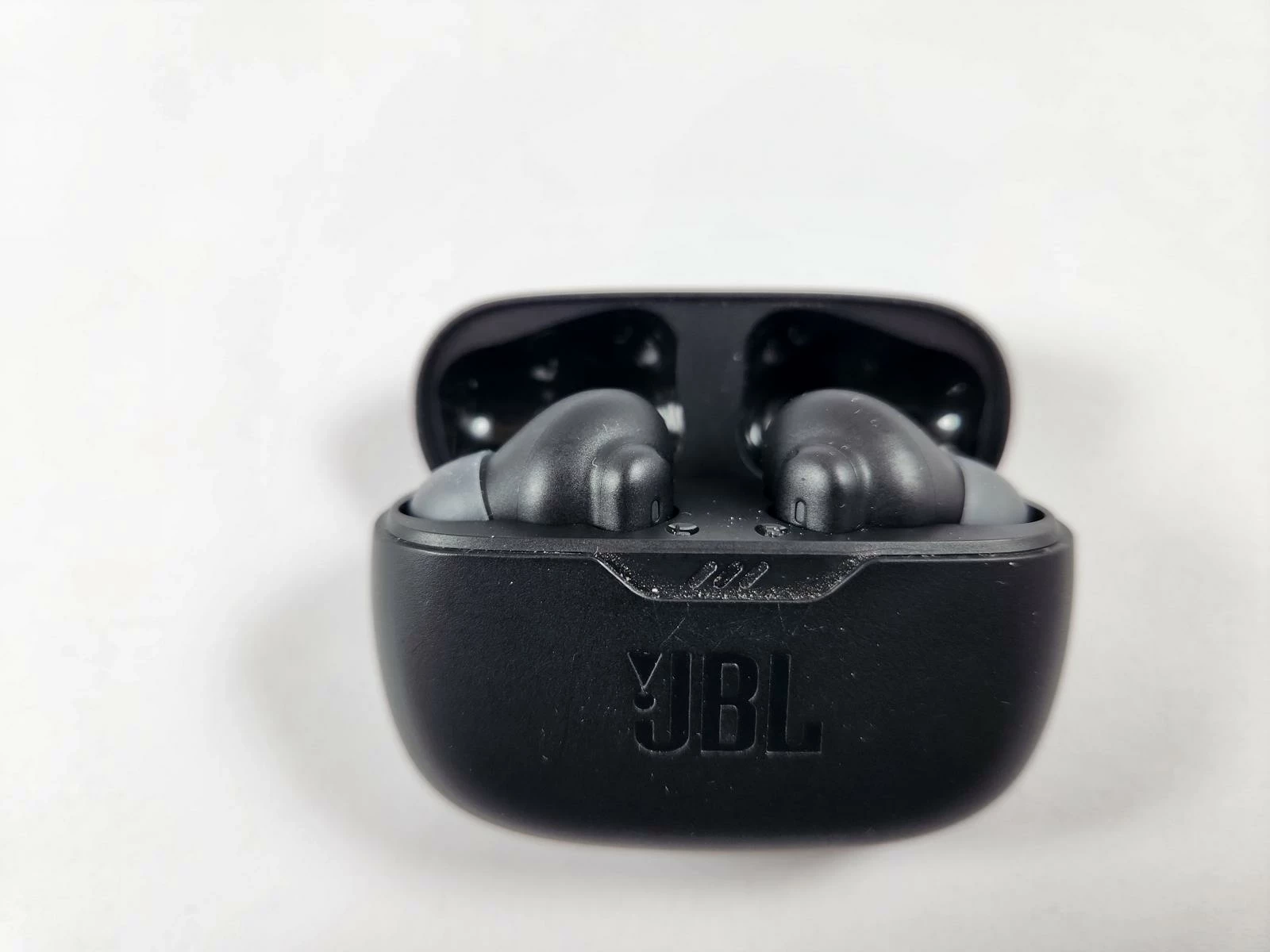 sluchawki-jbl-wave-beam-2-wielka-rzeznicka-1-srem-centrum