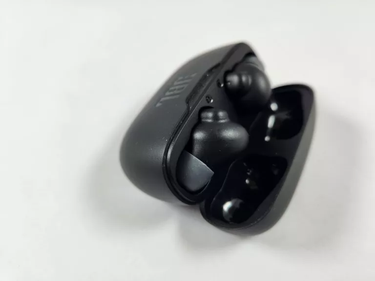 sluchawki-jbl-wave-beam-2-stan-11323-2