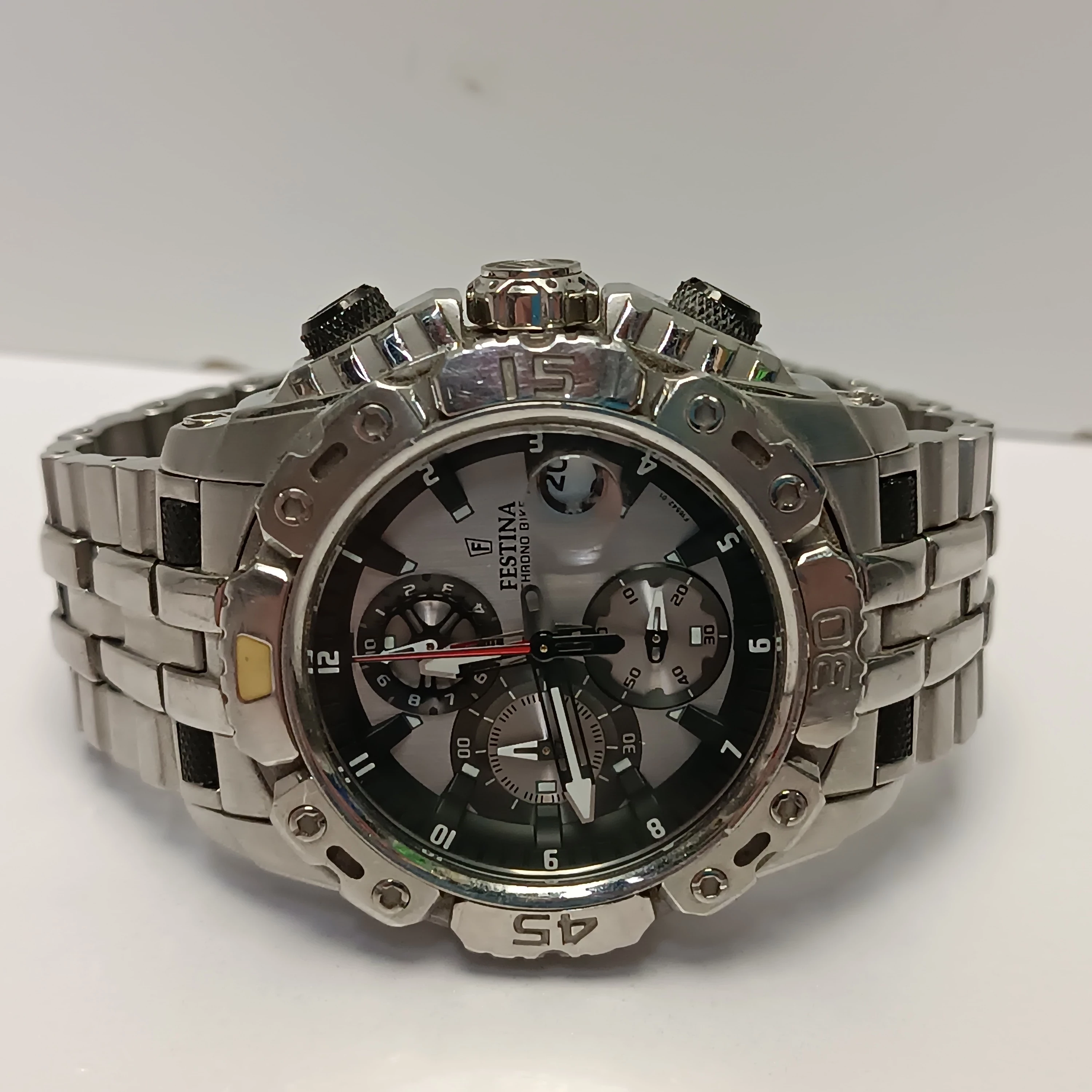 zegarek-festina-f16542-osiedle-teatralne-3u15-krakow