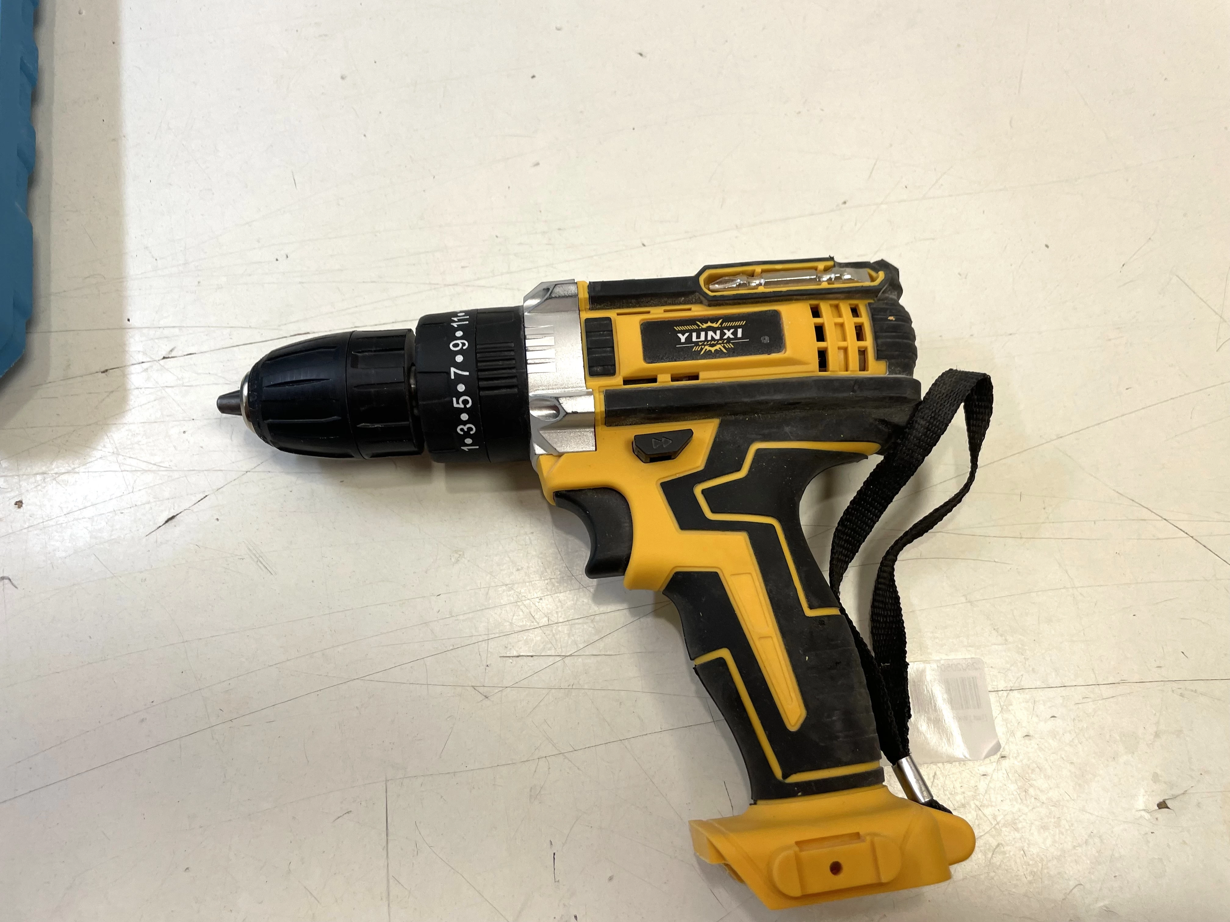 wkretarka-yunxi-walizka-rodzaj-silnika-204657-221321