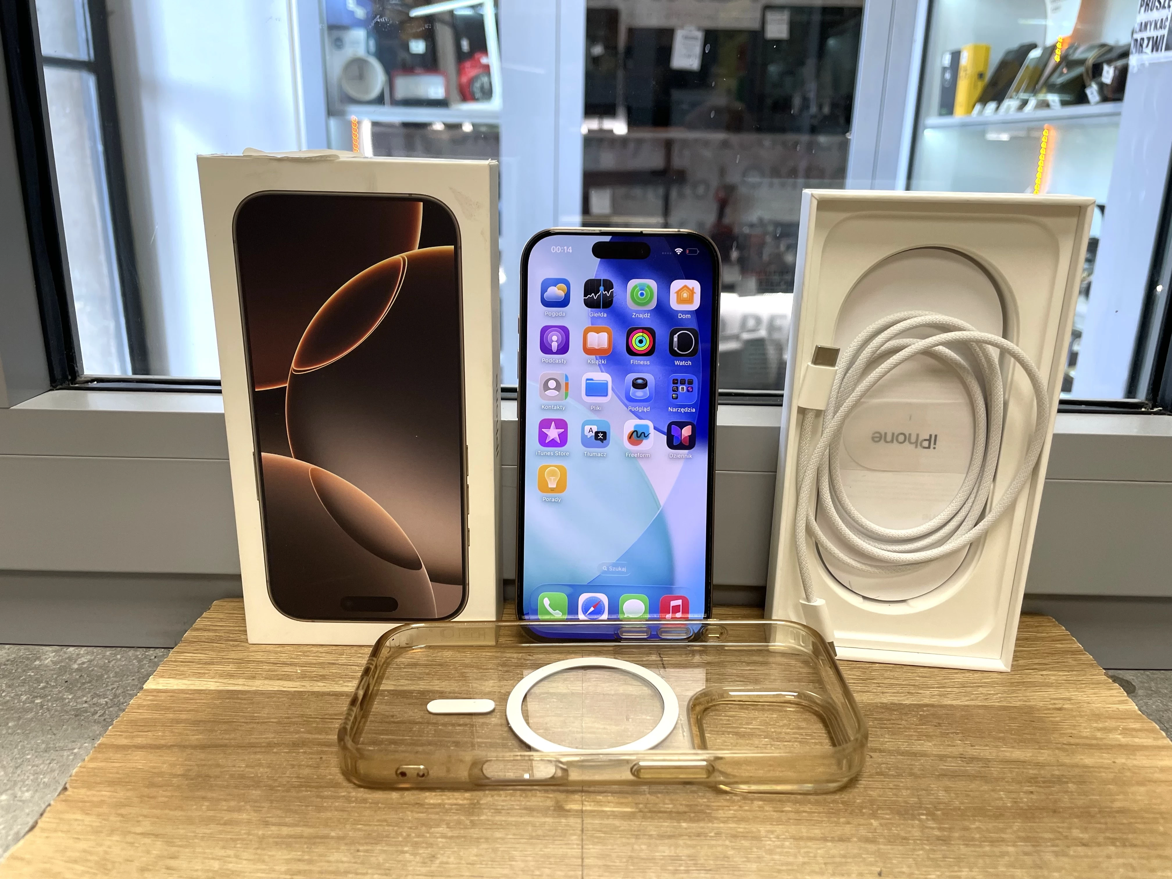 telefon-iphone-16-prokpl-opis-osiedle-centrum-d1-krakow