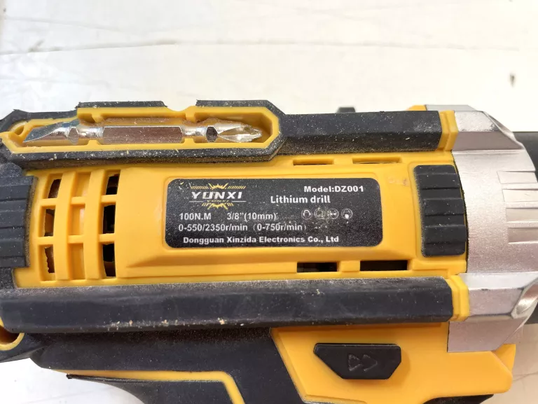 wkretarka-yunxi-walizka-kod-producenta-ascd-21vl