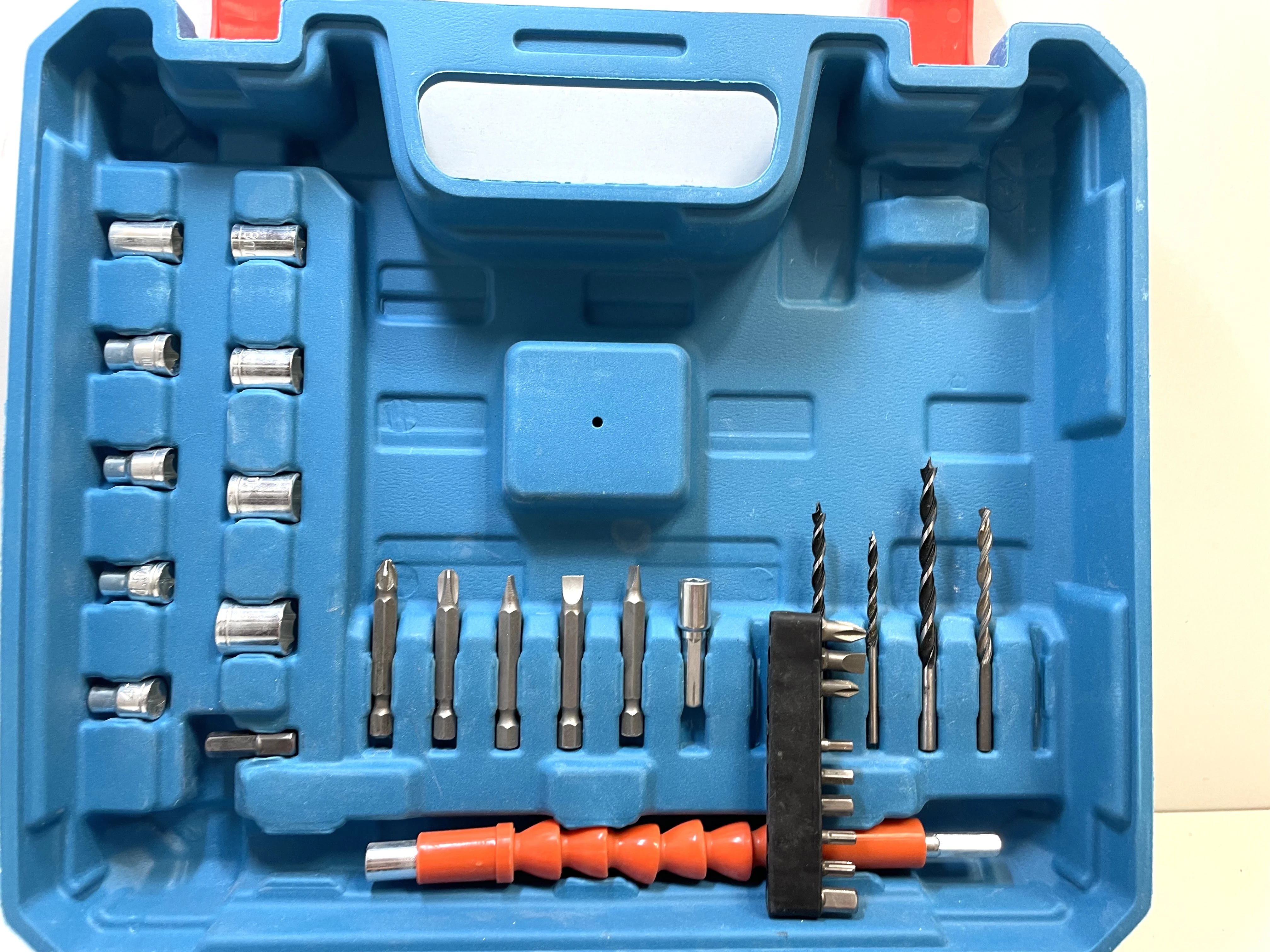 wkretarka-yunxi-walizka-napiecie-v-128551-729934