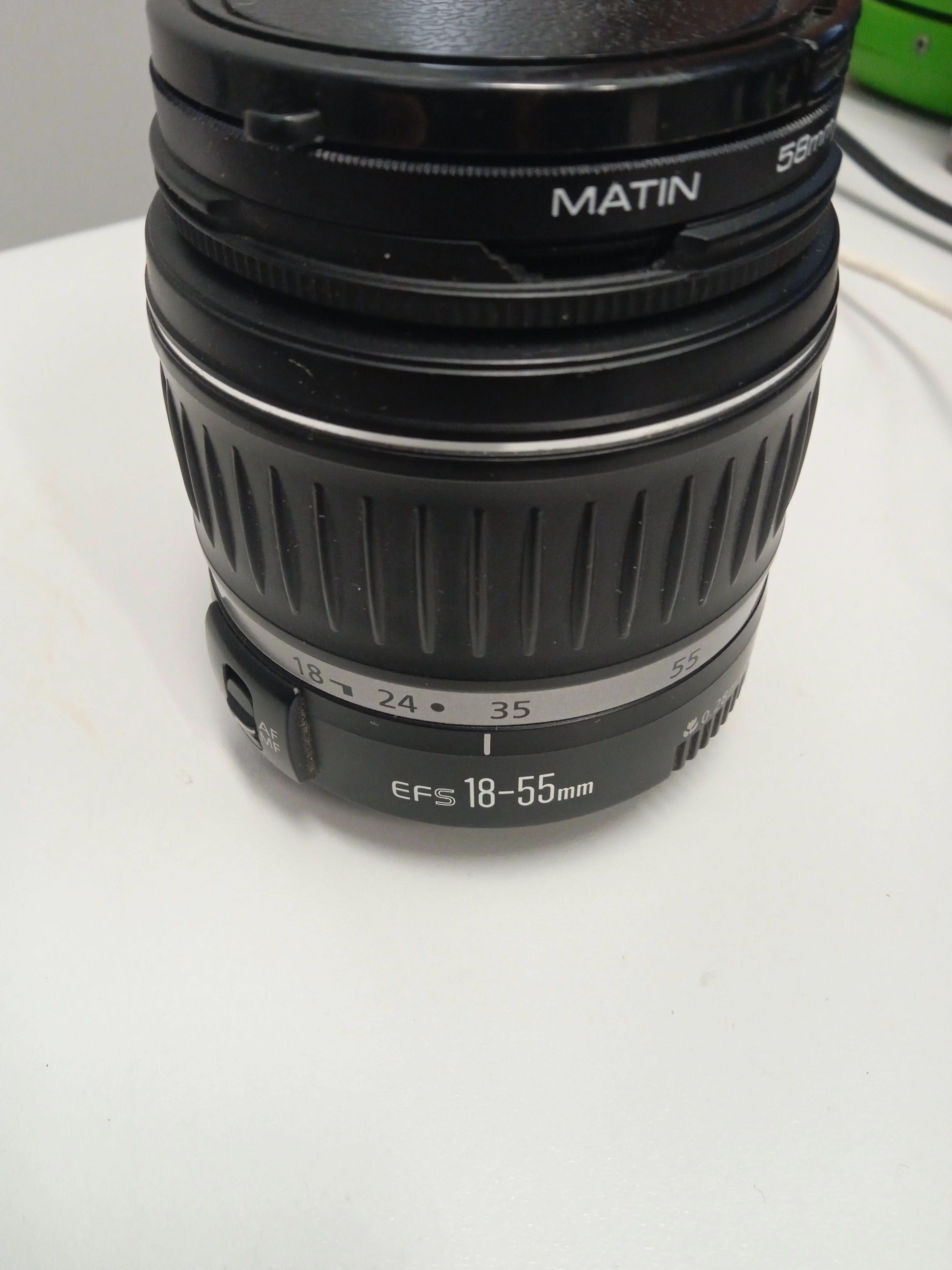 lustrzanka-canon-eos-1000d-obiektyw-canon-18-55mm-stan-11323-2