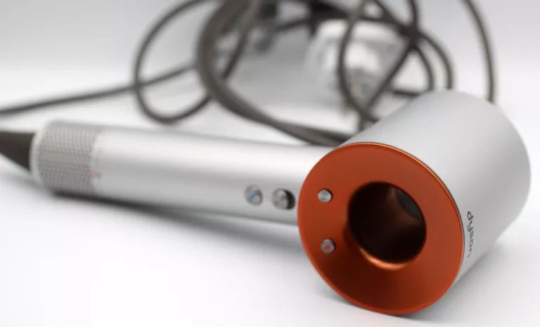 suszarka-do-wlosow-dyson-hd03-stan-11323-2