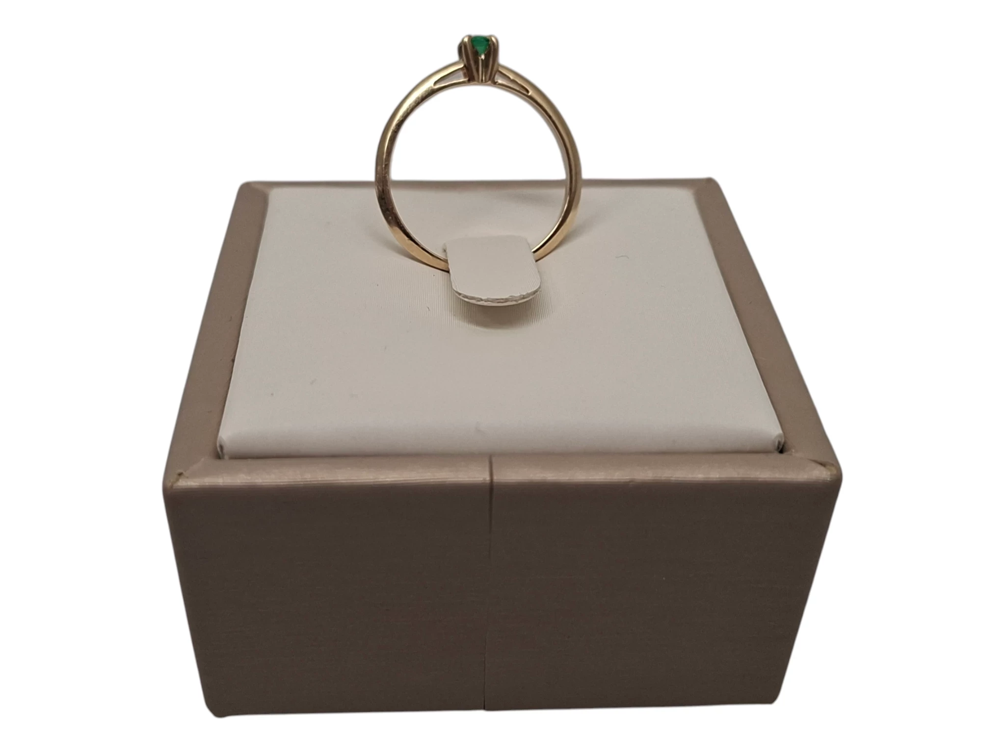 niesamowity-pierscionek-zloty-585-159g-r12-rodzaj-2205-16