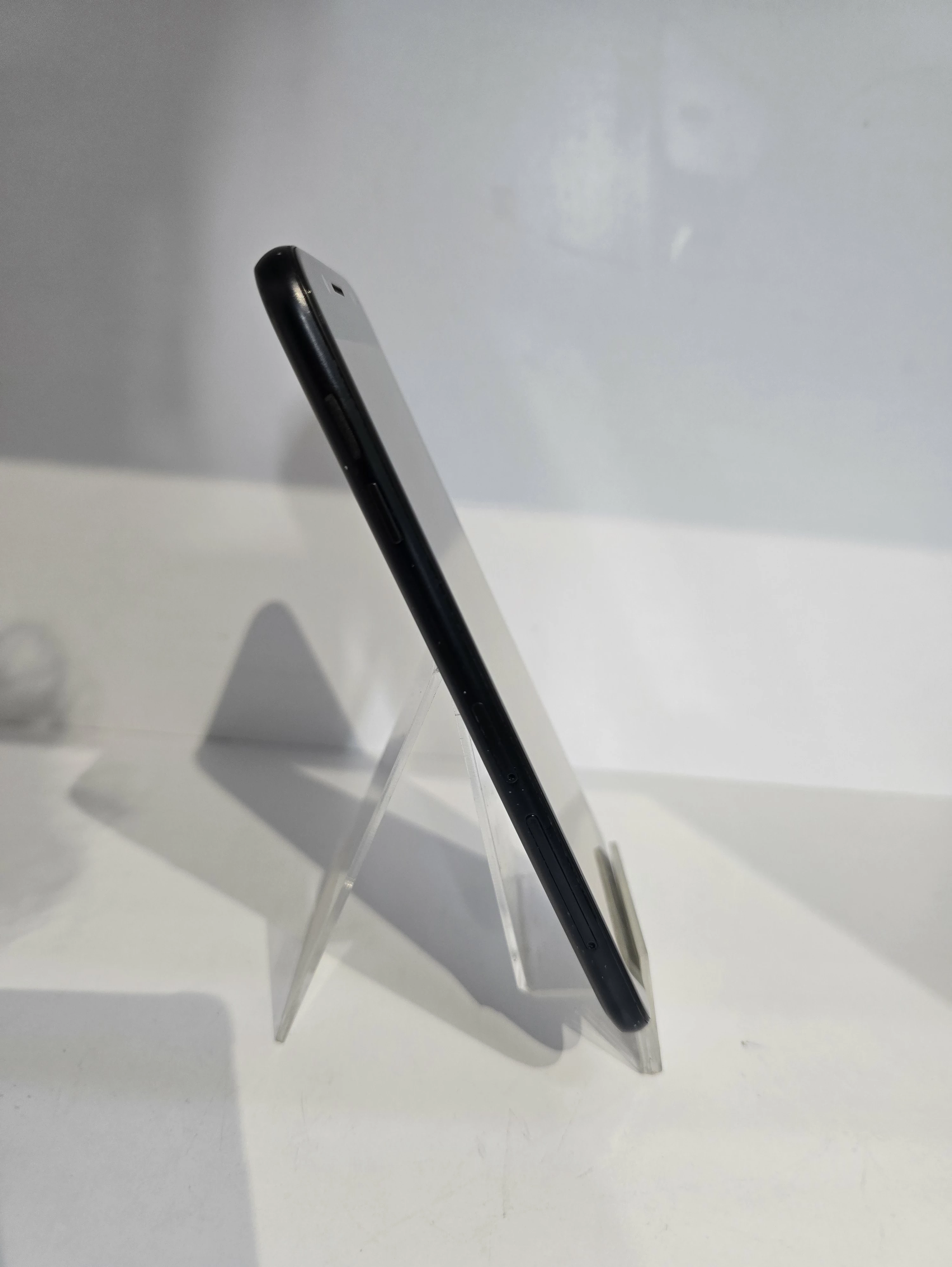 telefon-samsung-galaxy-j7-316gb-android-810-typ-202685-212929