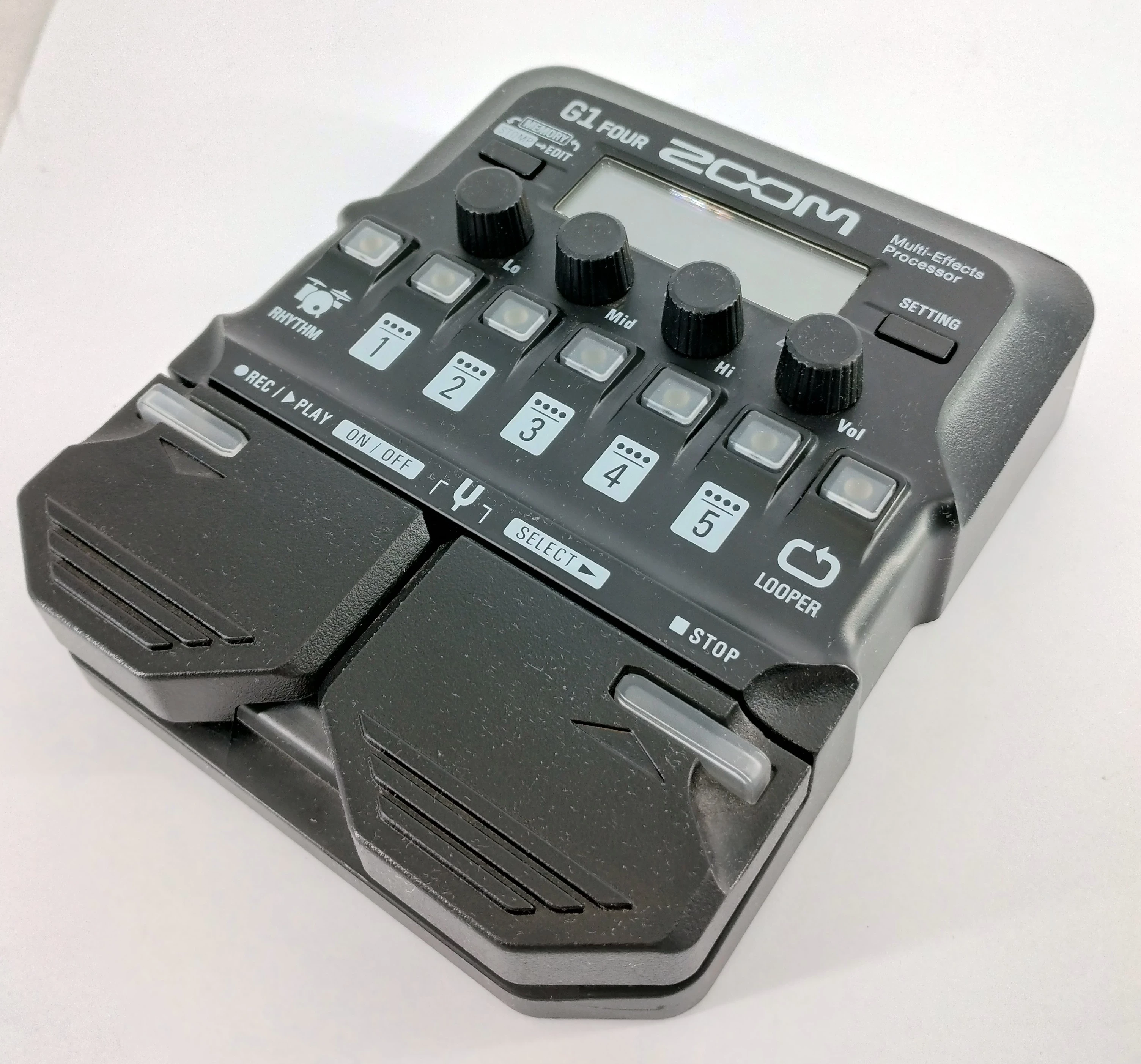 multiefekt-gitarowy-g1-four-zoom-kable-waga-produktu-z-opakowaniem-jednostkowym-0400