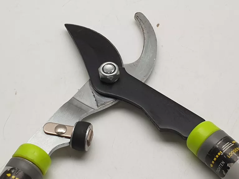 garden-star-nozyce-teleskopowe-gardenstar-sekator-zasilanie-209566-1769021